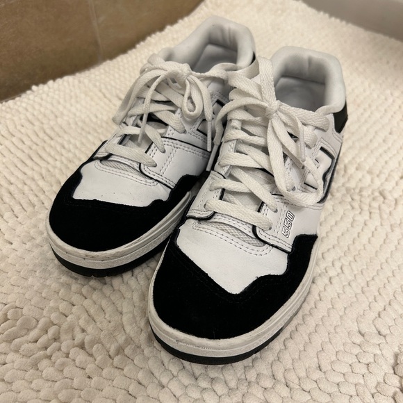 New Balance 550 White/Black Size 4 - Picture 3 of 5